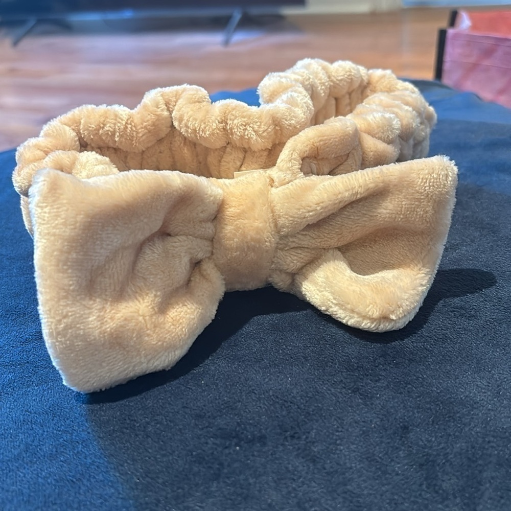 Giovanni Nude pink Elastic  velvet headband with bow